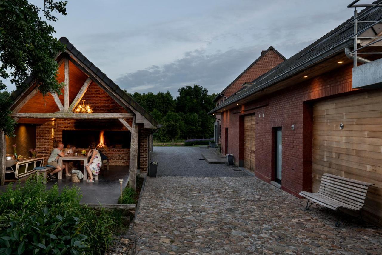 B&B Bed And Beyond Opglabbeek Εξωτερικό φωτογραφία